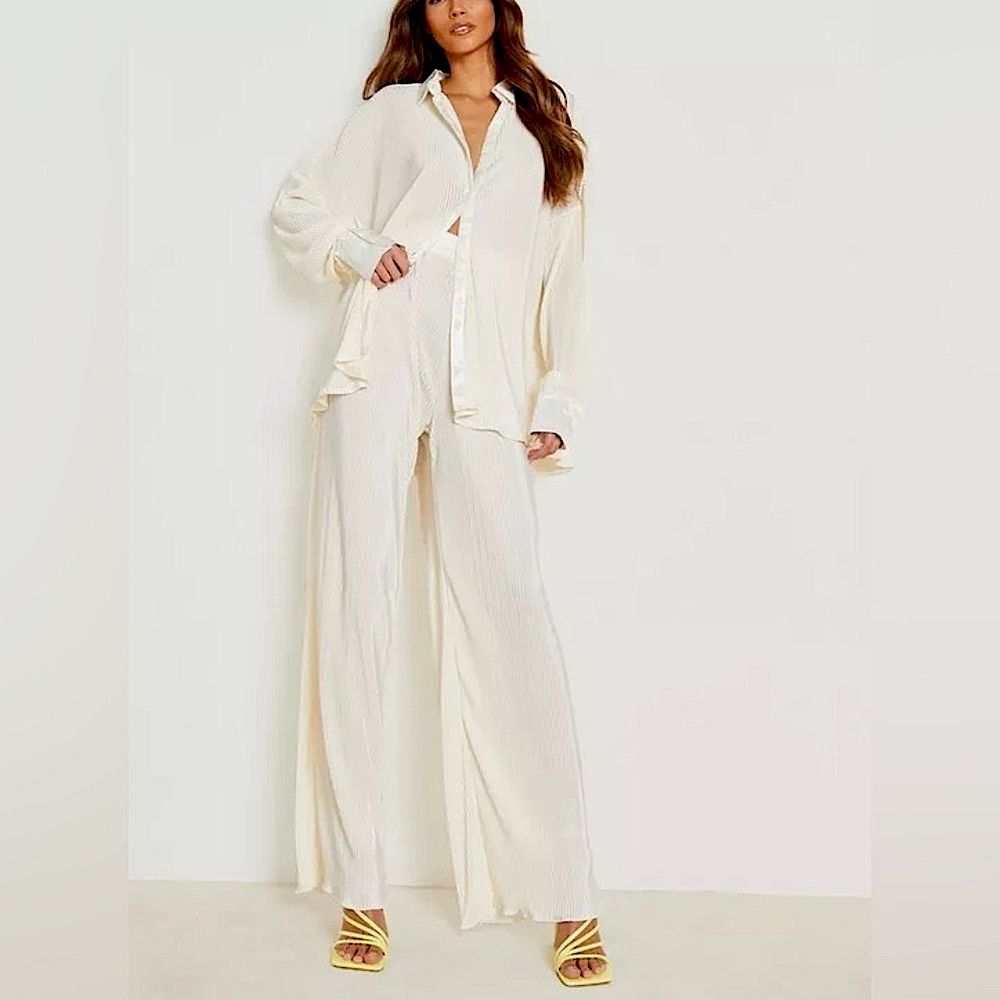 Beige Botany Cream Button-Up Shirt and Pants Set